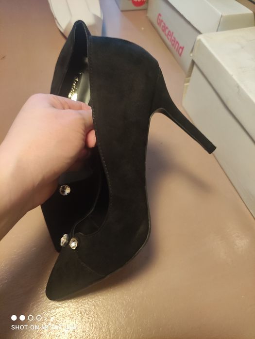 Czarne nowe szpilki 41