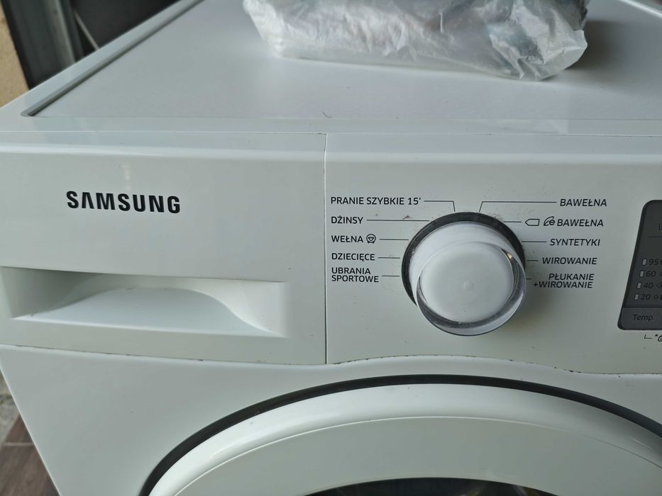 Pralka Samsung WW80J3283KW