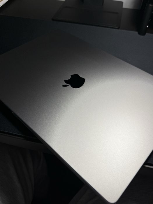 MacBook Pro 16 (2021) Apple M1 Pro, 16 GB RAM