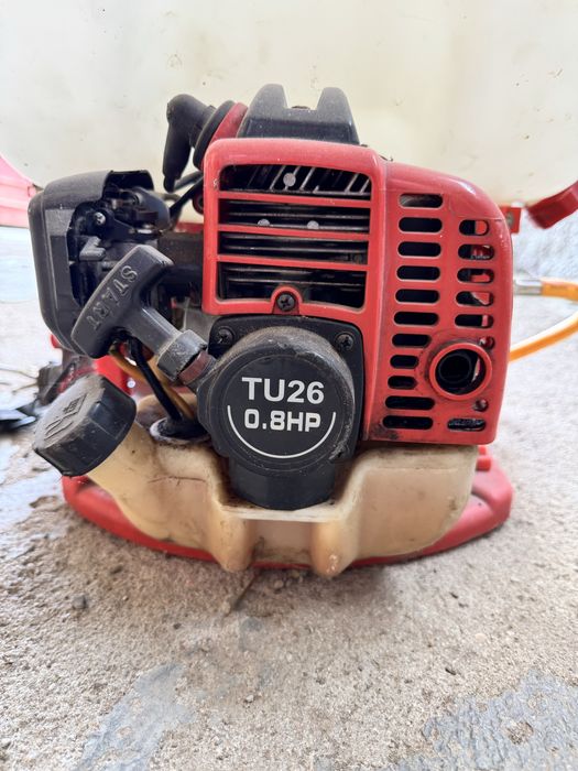 Maquina pulverizadora a motor