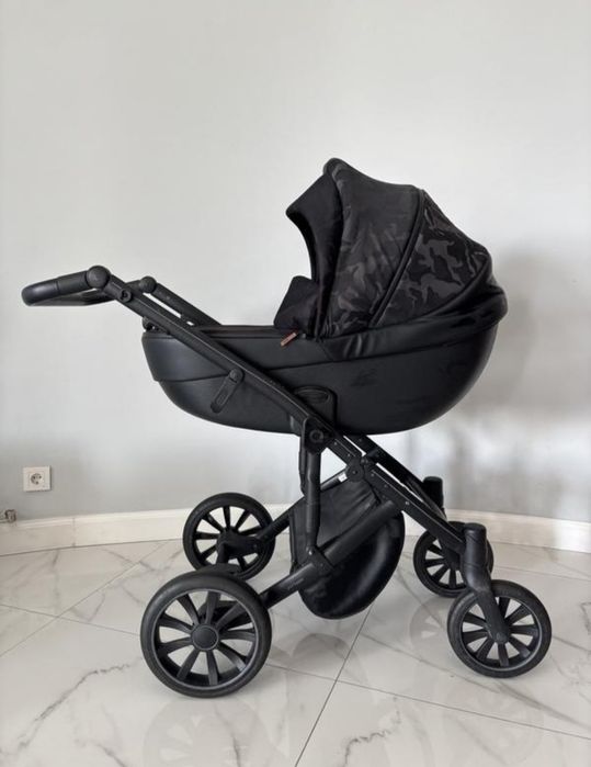 Продам каляску Anex m type 2в1