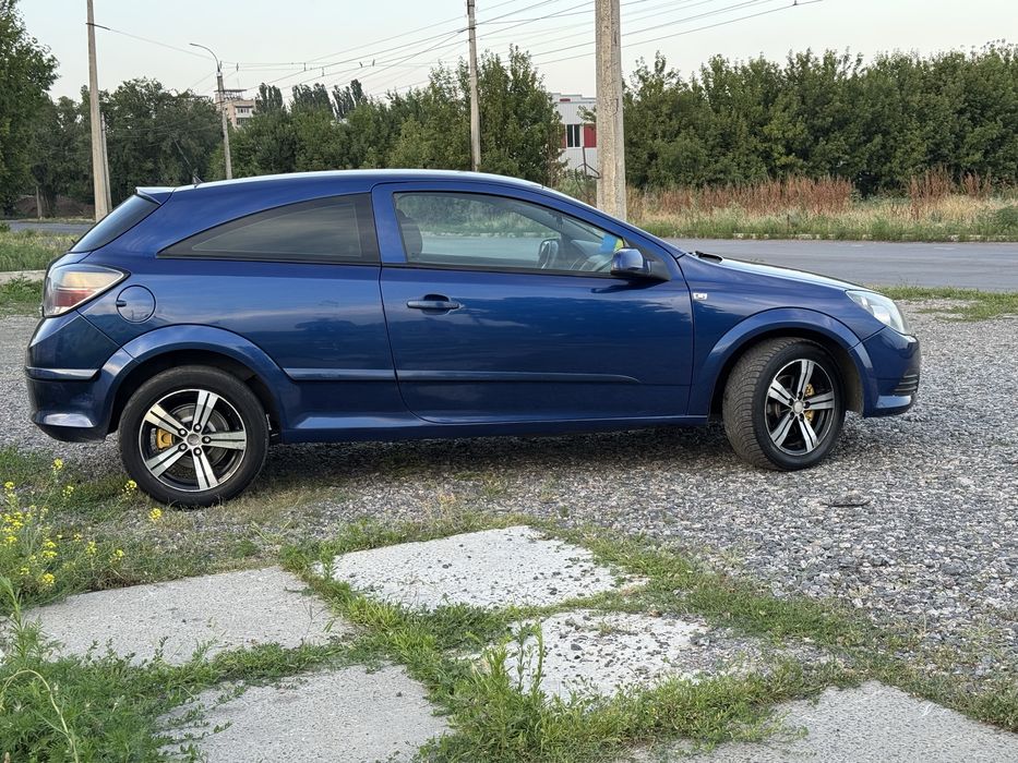 Продам Опель Астра 1.6