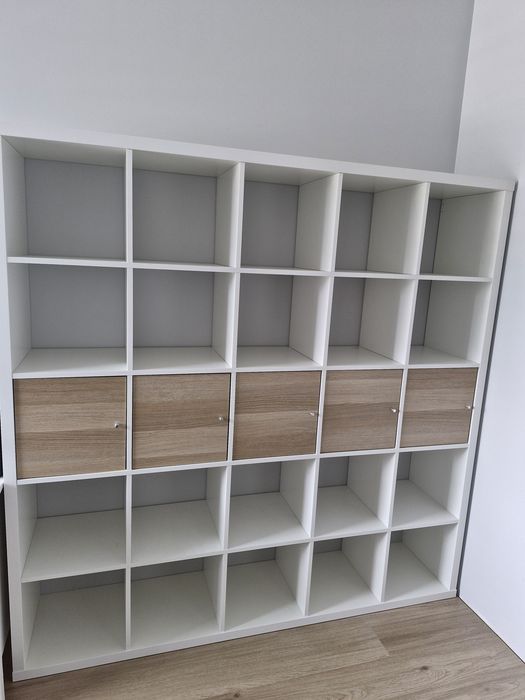 Regał kallax ikea z 5 wkładkami