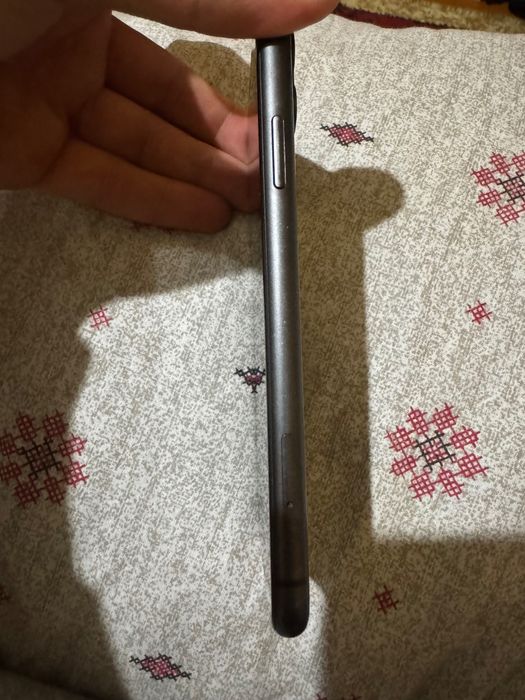 Айфон 11 128GB 2021 рік