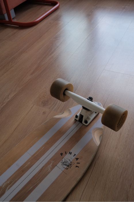 Longboard z decathlon