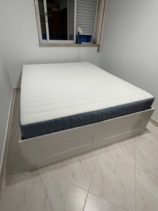 Cama BRIMNES c/arrumação 160x200 cm