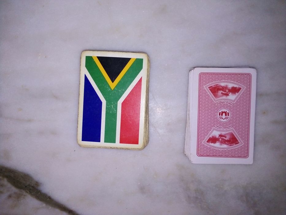 Conjunto de 2 Baralhos de Cartas Antigos