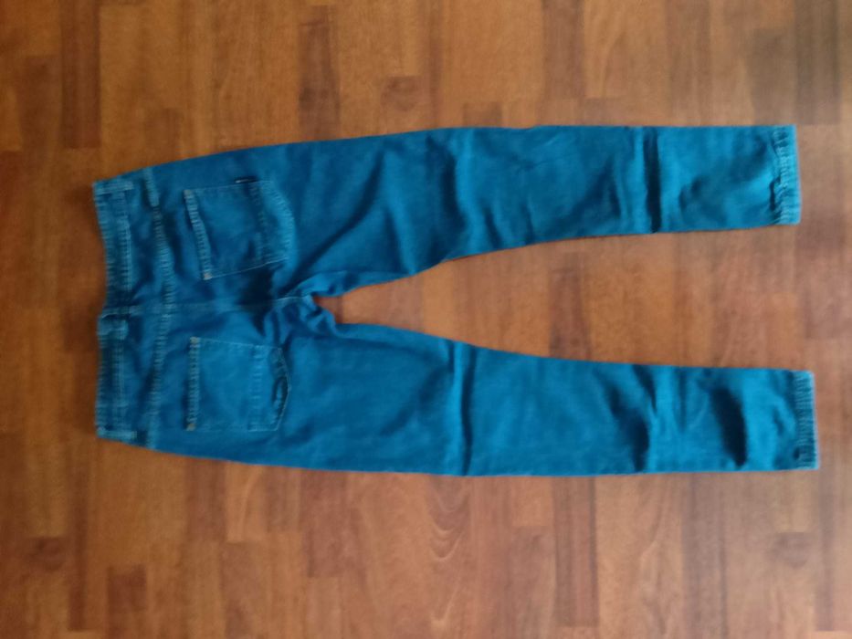 Fajne jeansy Cropp 30/32