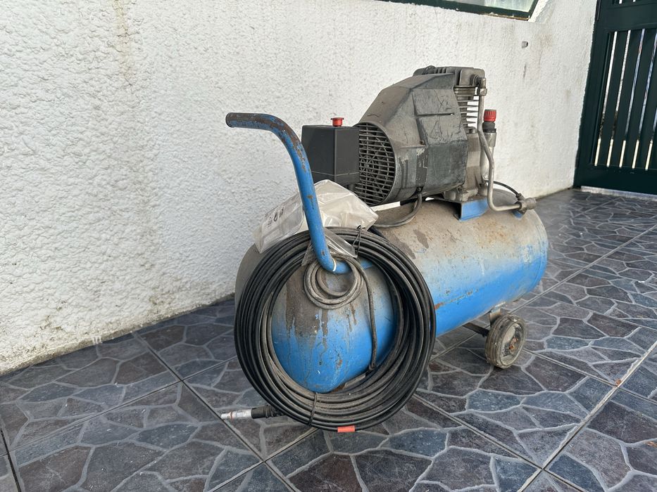 Compressor de Ar Elétrico – Com Rodas e Mangueira Incluída