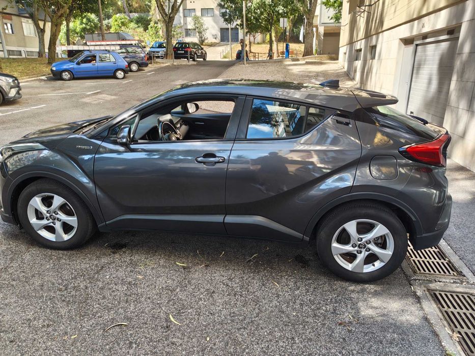 Toyota CH-R 2019