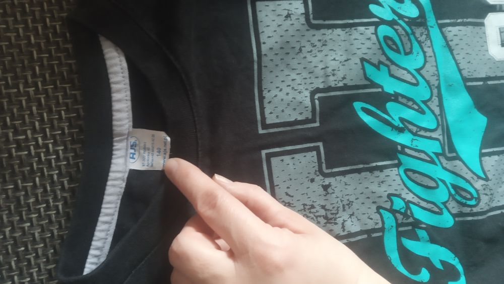 Bluzki 134/140 chłopięce