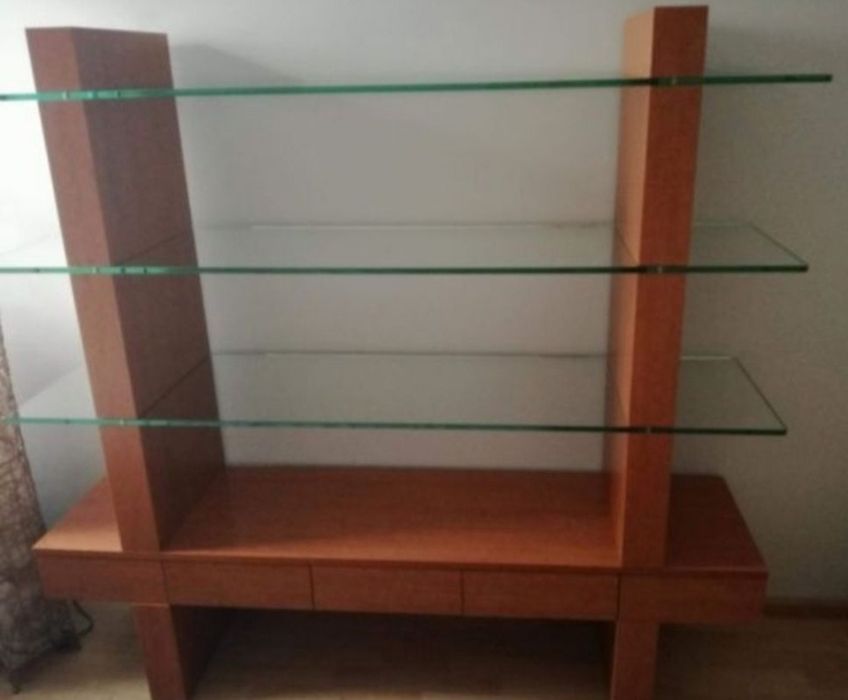 Regał z szufladami