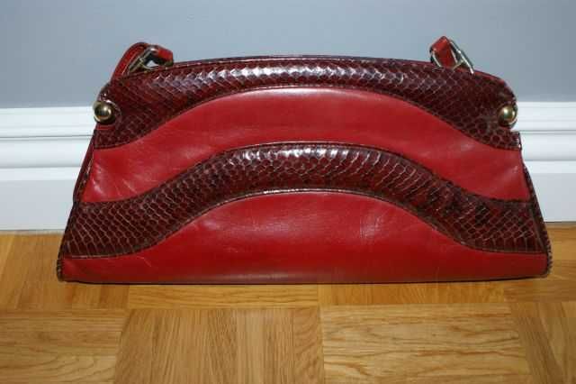 Torebka ze skóry kopertówka bordowa skórzana na ramię z węża vintage