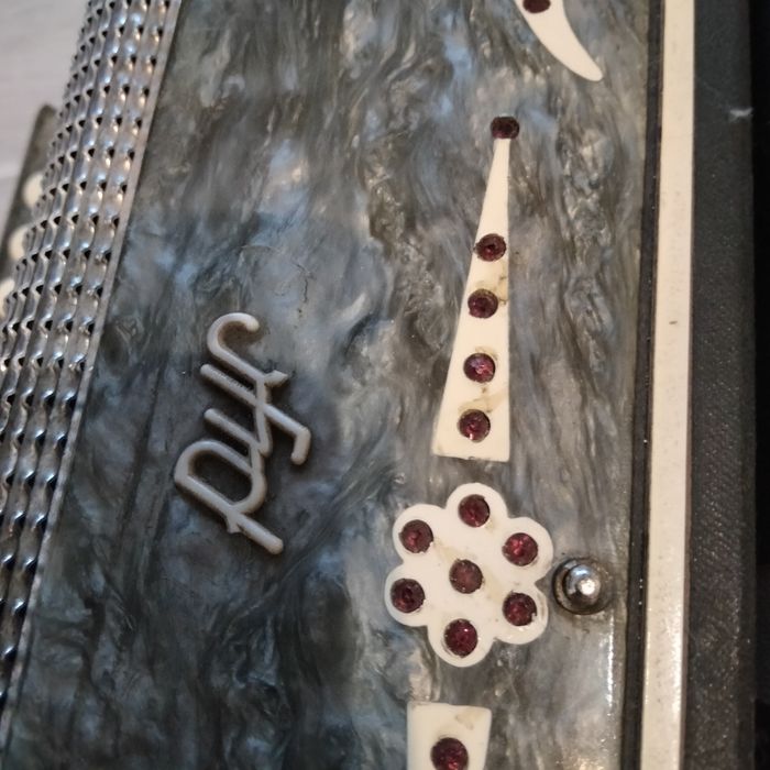 Продам баян беларусь