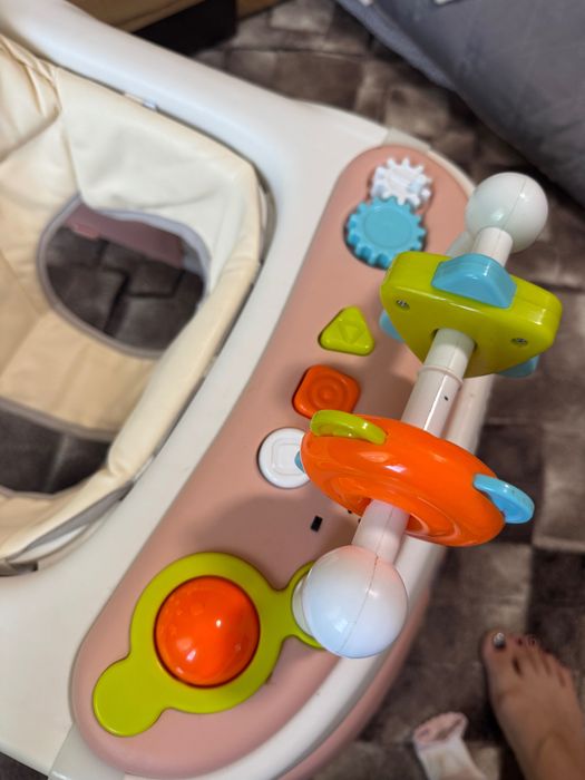 Дитячі ходунки Baby Walker