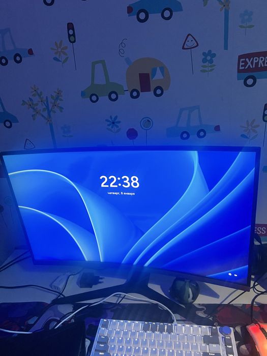 монитор Samsung C27R500FHI