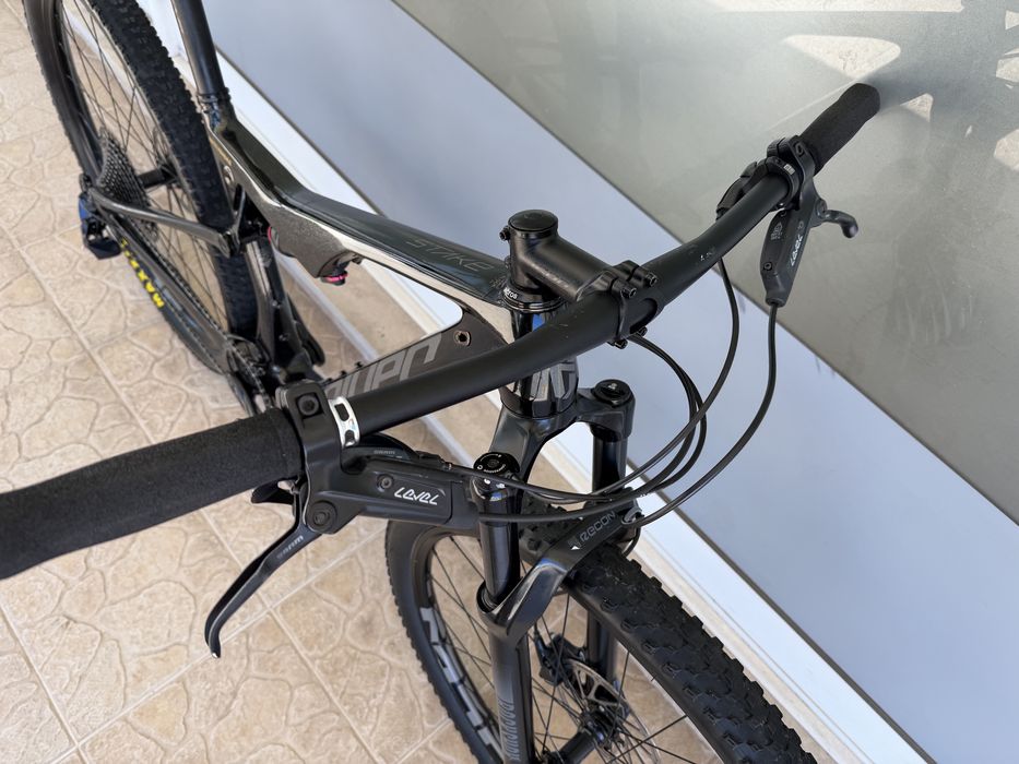 Bicicleta de BTT - Suspensao total 29