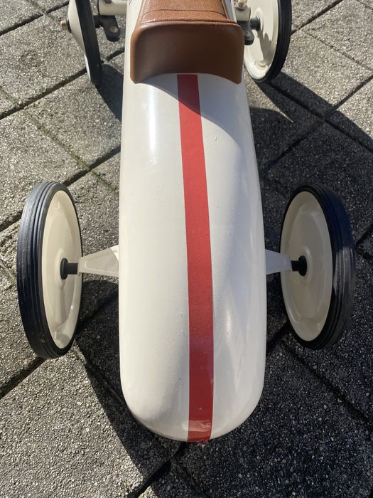 Triciclo clássico ITSMAGICAL