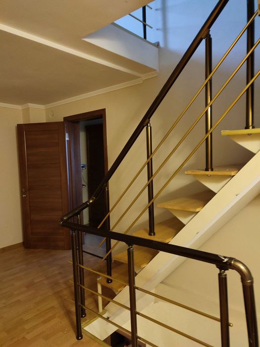 Оренда будинку подобово — перша лінія, 411 батарея вул Шкіперська 
вул. Набережна (орієнтир — ресторан «Гоголь у моря»)