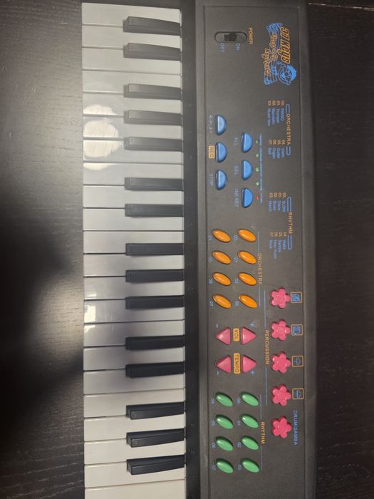 Piano de criança igual a novo