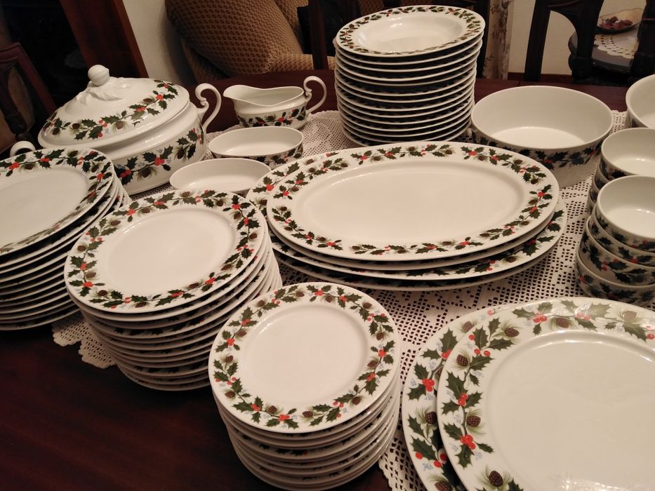 Serviço de Porcelana Spal com Motivos de Natal