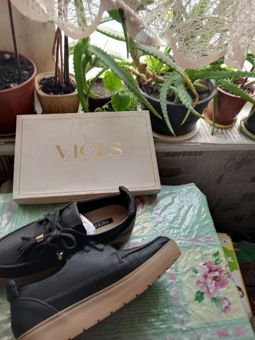 Жіночі туфлі / лофери VICES