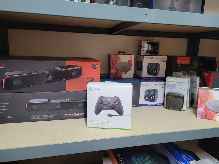 Vendo stock tecnologia e informática