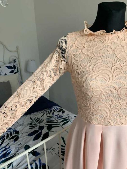 Boohoo koronkowa morelowa sukienka rozkloszowana mini 36