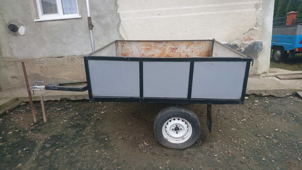 Причіп автомобільний