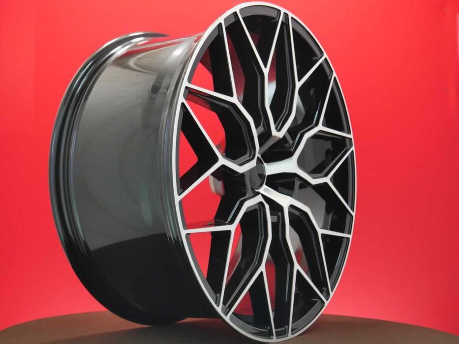 Czarne felgi R23 5x112 AUDI Q8 SQ8 4MN 10,5J ET25