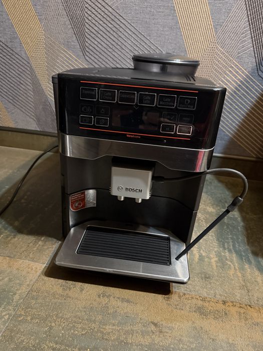 Кавомашина  Bosch Vera Aroma 500 TES60523RW/09