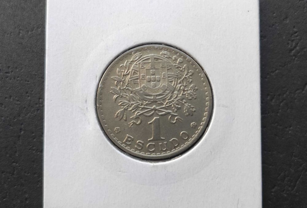 Moeda 1 Escudo 1952 Alpaca - Excelente condição