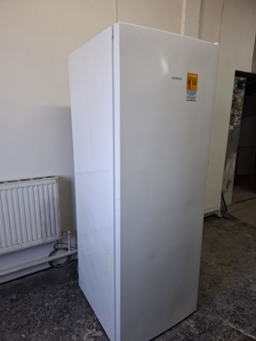 Морозильна камера SIMENS XXL  GS58NEW40/02