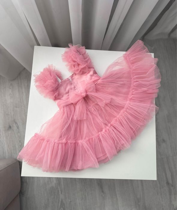 Пышное красивое пудровое платье Сукня на 1 годик