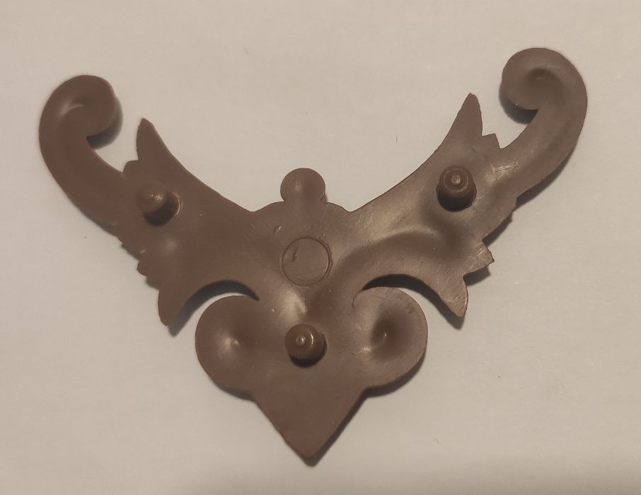 Фурнітура накладки меблеві.