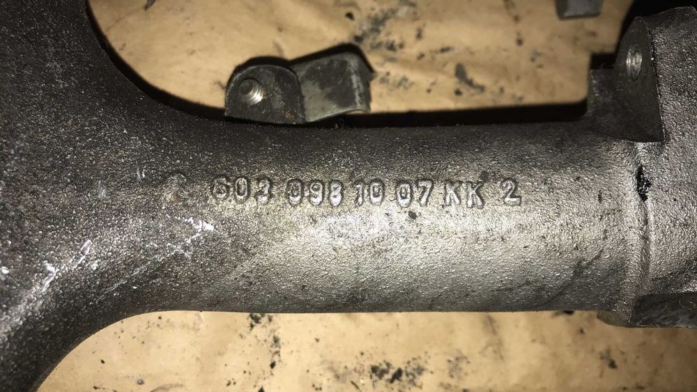 Колектор впускний коллектор впуск Mercedes OM603 3.5 TD 6030981007