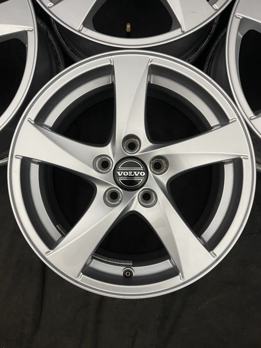 Диски R16 5x108 Et50 6.5J. Volvo V40 V60 V80 XC70 S40 S60 S80 Ford Focus Fusion Mondeo S-max Kuga Edge C-max