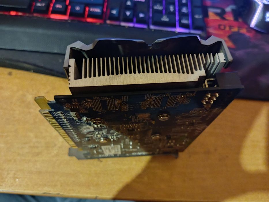 Відеокарта Nvidia Geforce 650 (1 GB)