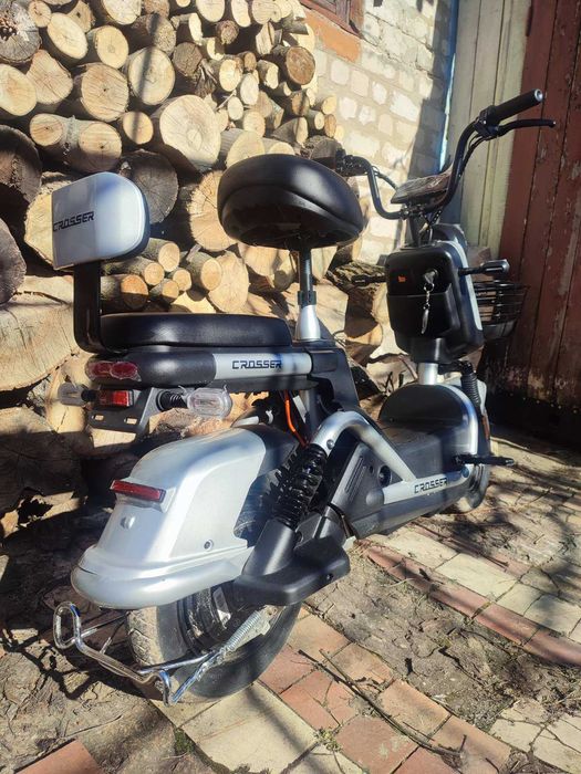 Майже новий Crosser CR2 800W 60V 24Ah — потужний, бере будь-яку гірку
