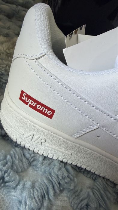 Air Force 1 x Supreme