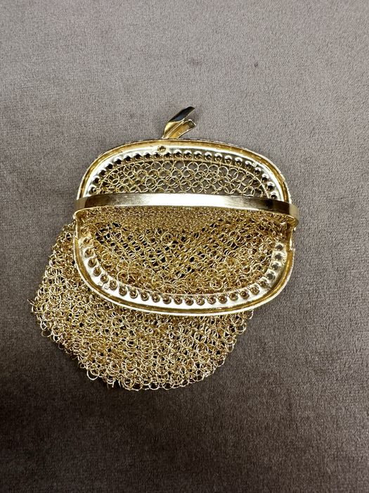 Porta moedas em prata dourada