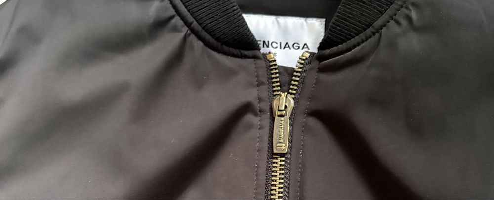 Kurtka bomberka balenciaga