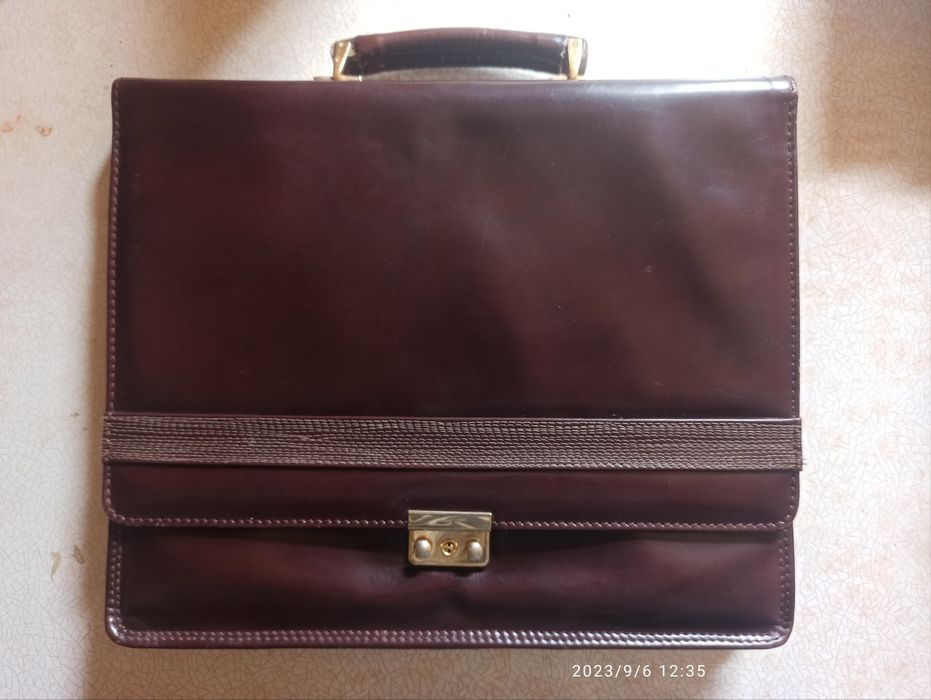 Портфель кейс кожаный деловой для документов