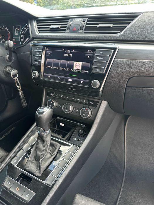 Продам Skoda Superb 2016 рік можлива розстрочка,кредит,обмін!