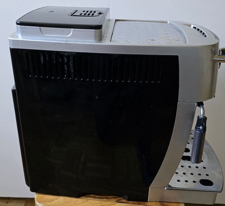 Express DeLonghi Magnifica S