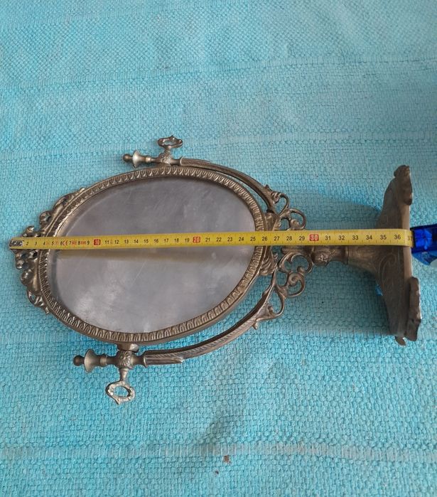 Suporte antigo para espelho