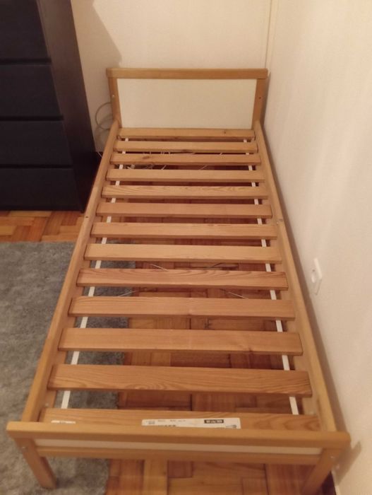 Cama de criança IKEA com estrado+colchão