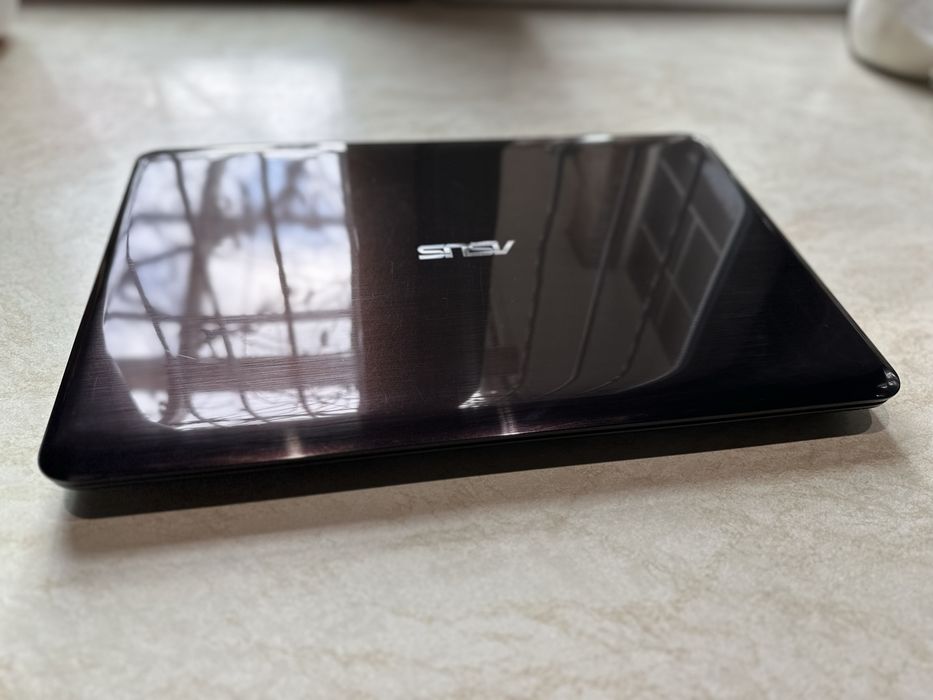 Ноутбук Asus X756U  повний комплект