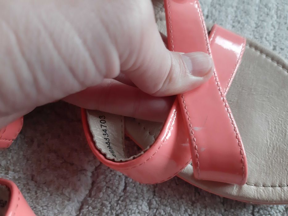 Sandały kobiece/dziewczęce