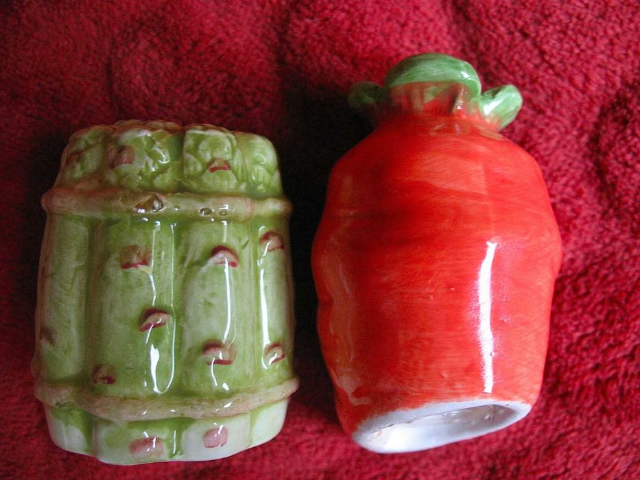 Sól i pieprz - Ceramika - warzywa - 5,5 x 5,5 x 4 cm